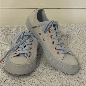 Women's Sz 8 Light Blue Pearl Gray Suede All Star Converse Sneakers Tennis Shoes